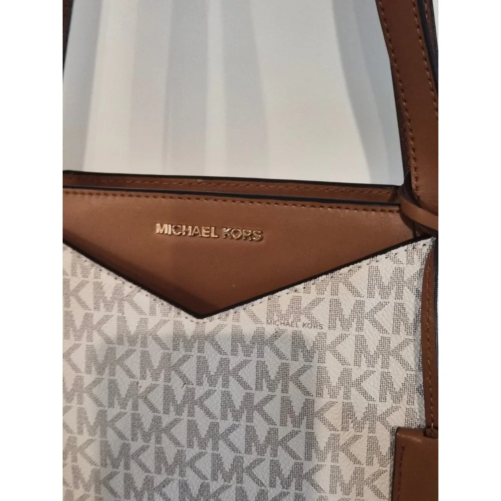 Michael Kors Signature MK‎ Monogram Tote Bag Tan Leather Trim Cream BrownLarge